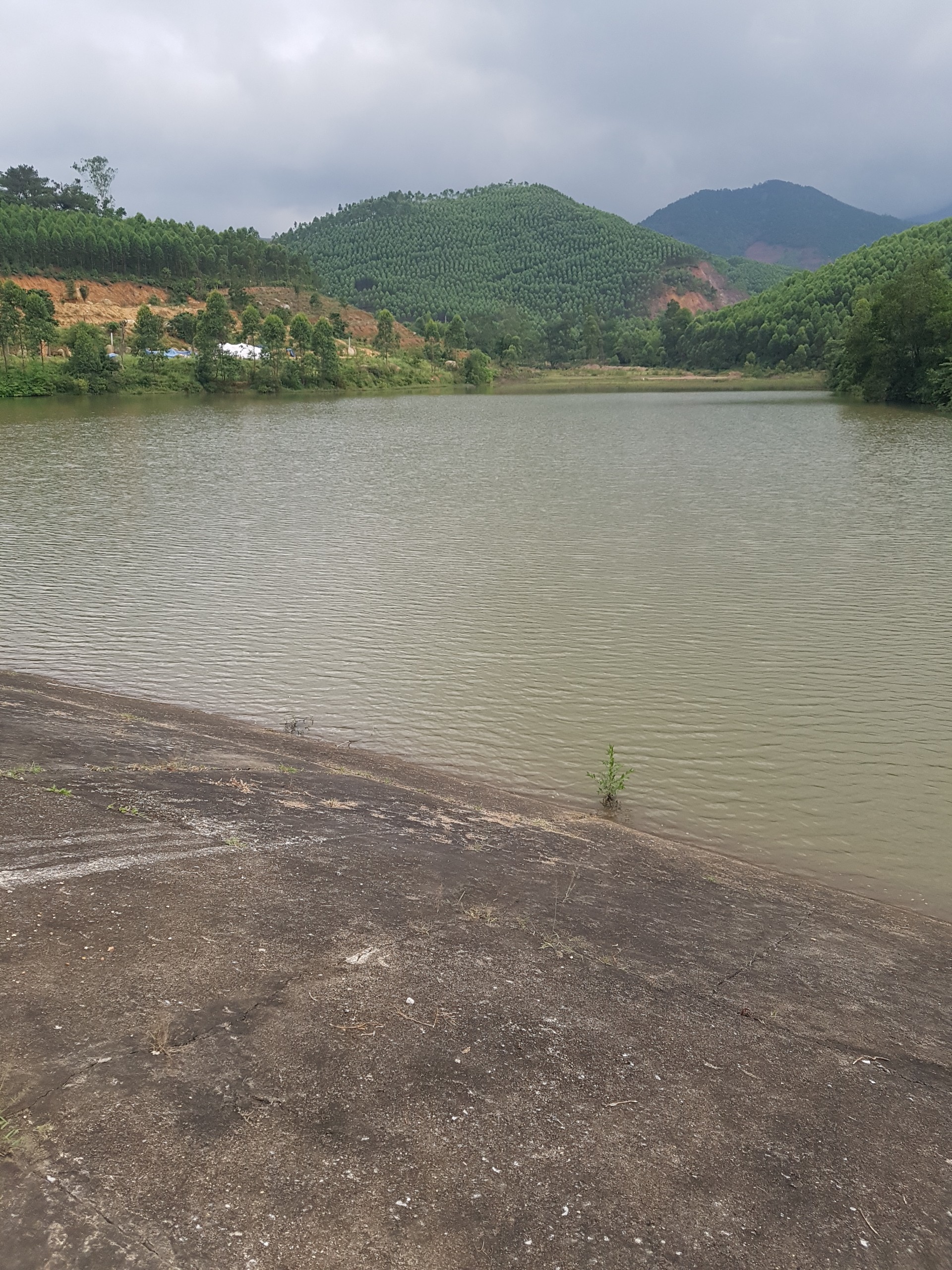 Phương án bảo vệ công trình đập, hồ chứa nước Linh Sơn