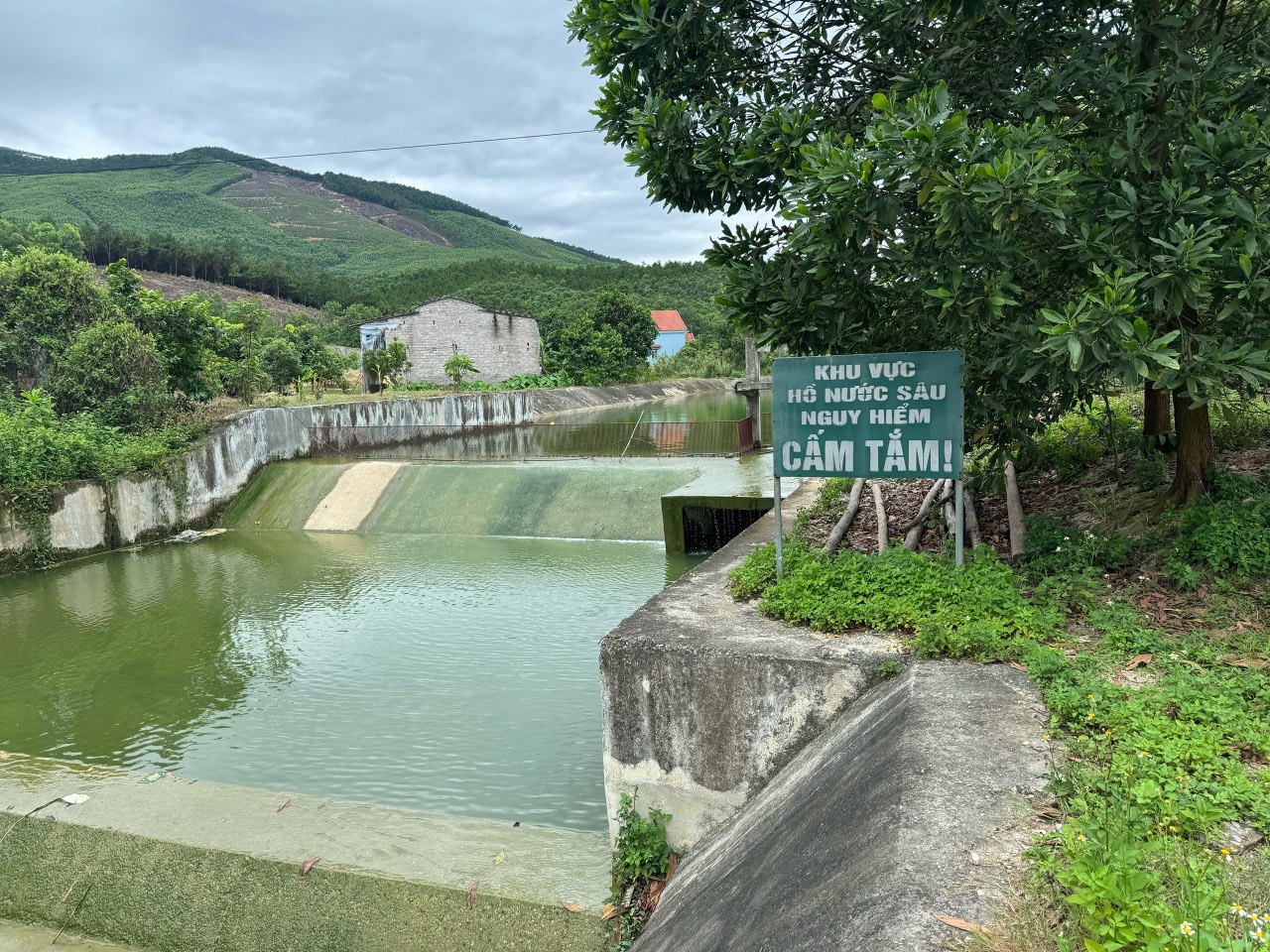 Phương án bảo vệ công trình đập, hồ chứa nước Quán Vuông