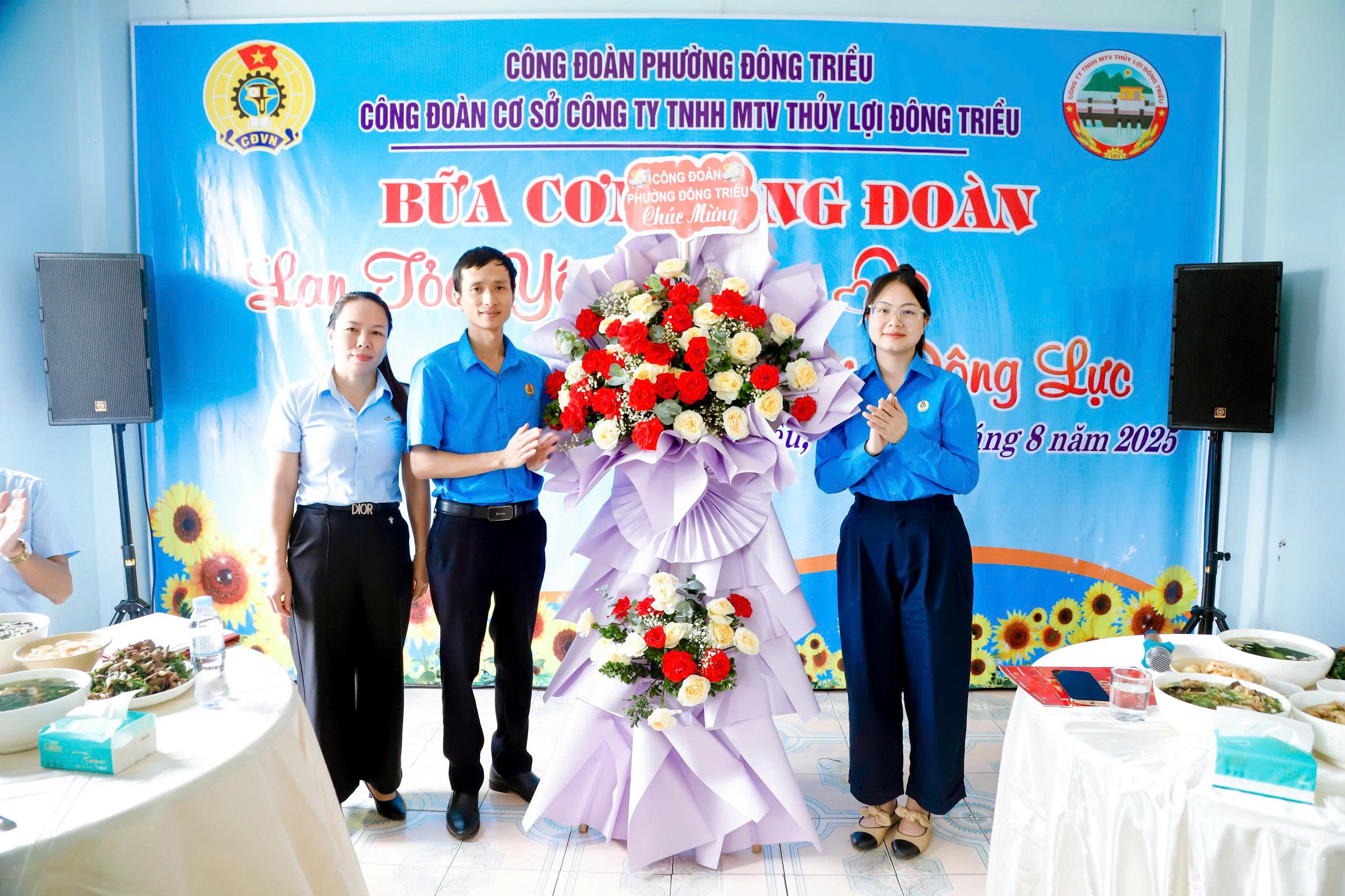 Công đoàn Công ty TNHH MTV Thủy lợi Đông Triều tổ chức ''Bữa cơm Công đoàn món quà yêu thương dành cho cán bộ, người lao động''